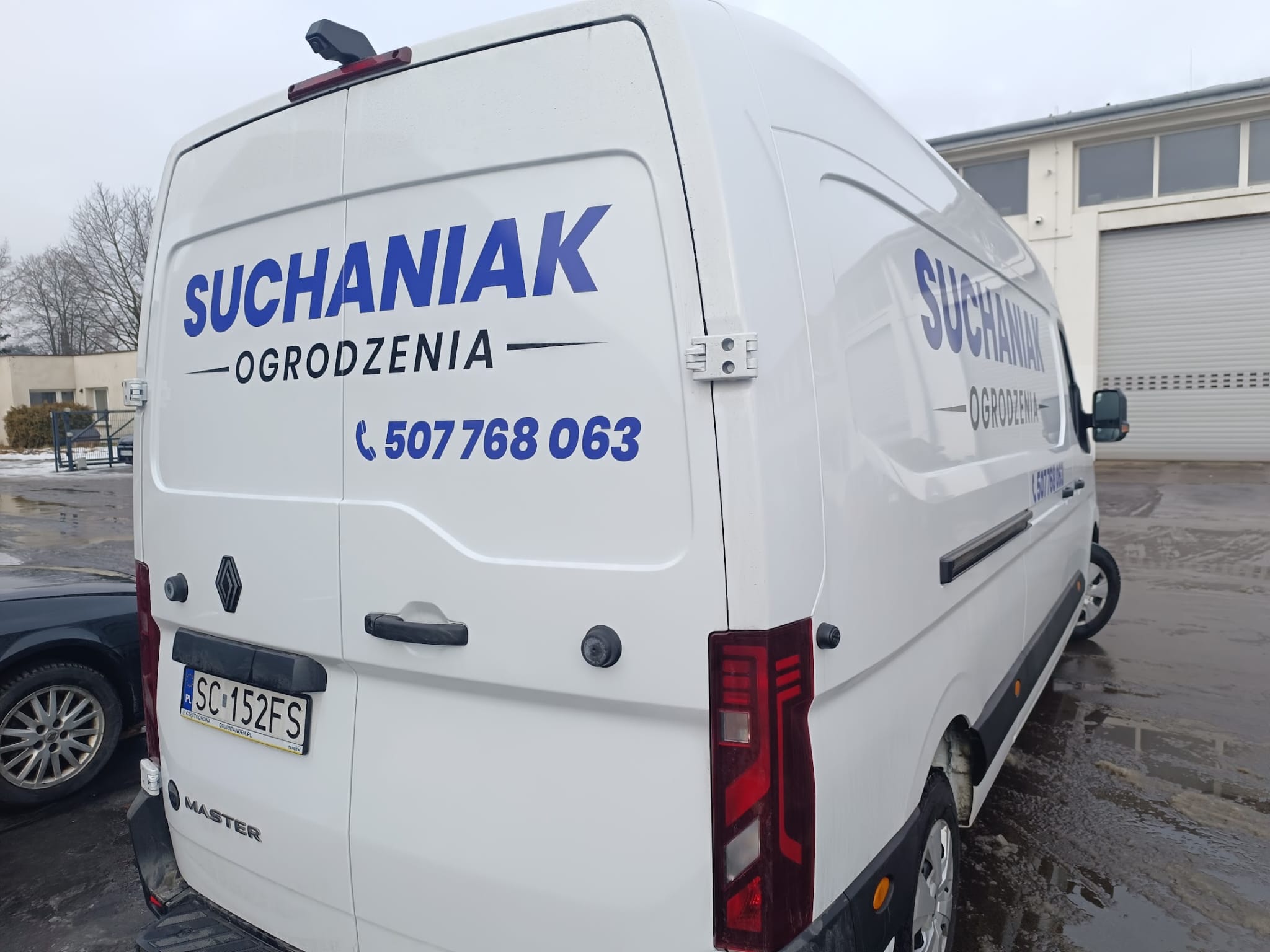Oklejanie samochodu dostawczego Suchaniak Ogrodzenia – Agencja Reklamy Gawlikowski Radomsko