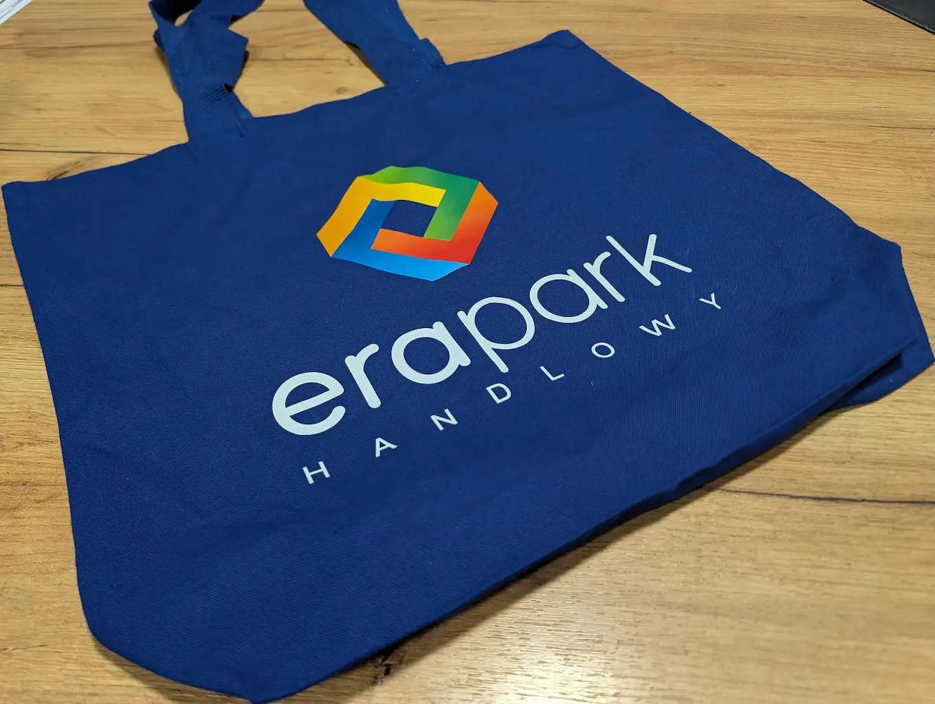 Chabrowa torba materiałowa bawełniana z wielobarwnym nadrukiem logo Era Park Handlowy