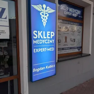 Podświetlany kaseton reklamowy LED z licem pleksi dla Sklepu Medycznego EXPERT-MED Bogdan Kubicz