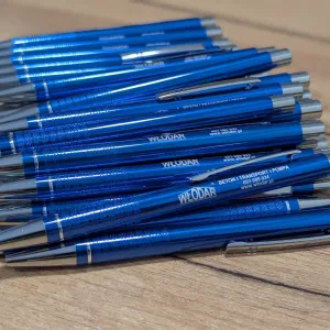 Niebieskie metalowe długopisy reklamowe z trwałym grawerem laserowym logo Włodar