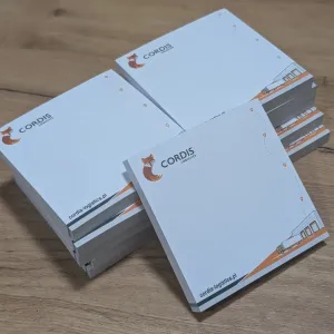Notesy kostka i bloczki klejone z logo firmy Cordis Logistics druk Radomsko