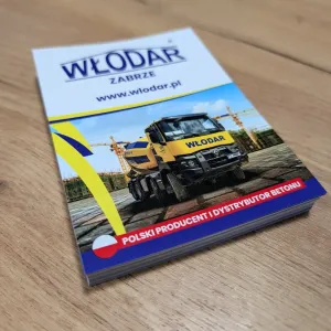 Eleganckie ulotki A6 foliowane z profesjonalnym nadrukiem reklamowym